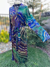 Load image into Gallery viewer, Custom Reverse Geode Bamboo Robe for Coleen
