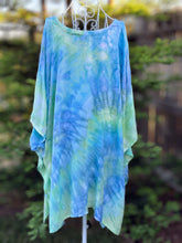 Load image into Gallery viewer, Women’s One Size Plus (XL-3X) Rayon Poncho in ‘Ocean Dreams’
