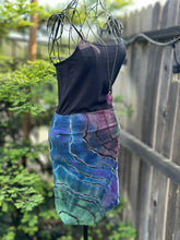 Load image into Gallery viewer, Women’s Medium Reverse Geode Mini Skirt in ‘Abalone’
