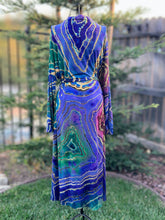 Load image into Gallery viewer, Custom Reverse Geode Bamboo Robe for Coleen
