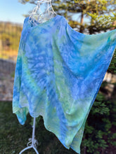 Load image into Gallery viewer, Women’s One Size Plus (XL-3X) Rayon Poncho in ‘Ocean Dreams’
