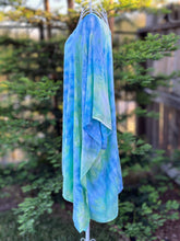 Load image into Gallery viewer, Women’s One Size Plus (XL-3X) Rayon Poncho in ‘Ocean Dreams’
