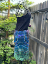 Load image into Gallery viewer, Women’s Medium Reverse Geode Mini Skirt in ‘Abalone’
