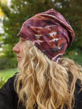 Load image into Gallery viewer, Adult Slouchy Geode Beanie in Eggplant &amp; Rust Brown
