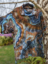 Load image into Gallery viewer, Men&#39;s XL Geode Polo Shirt in Navy &amp; Brown
