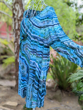 Load image into Gallery viewer, Custom Ocean Geode Tunic for Susan
