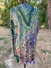 Load image into Gallery viewer, Custom Reverse Geode Kimono in ‘Abalone’ for Denni
