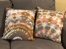 Load image into Gallery viewer, Set of 4 18”x18” Throw Pillow Covers in Golden Brown &amp; Dark Black
