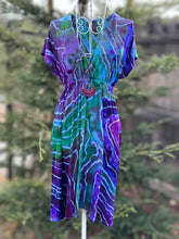 Load image into Gallery viewer, Women’s XS Geode Surplice Midi Dress
