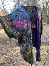 Load image into Gallery viewer, 2 Custom Reverse Geode Kimonos in ‘Abalone’ for Linda
